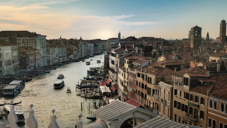 #VeniceCall: Housing for Biennial District